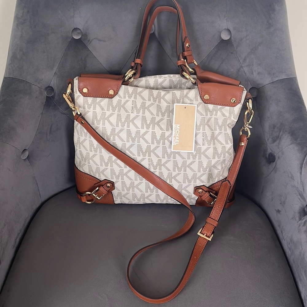 Michael Kors Medium Fallon Vanilla Satchel